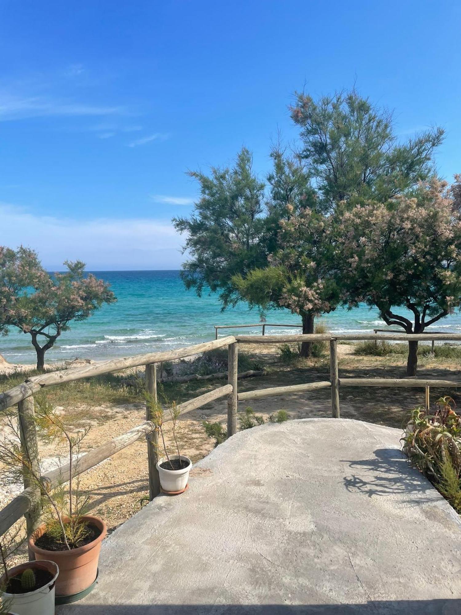 La Torretta Del Surfista Villa ตารันโต ภายนอก รูปภาพ